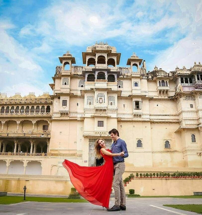 City Place Udaipur - Pre Wedding Shoot